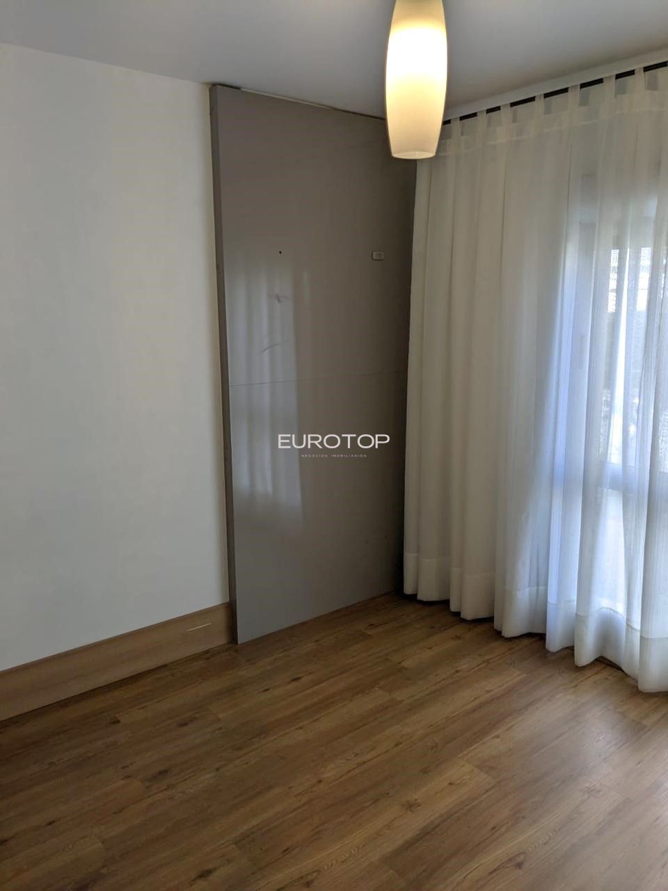 Apartamento à venda com 2 quartos, 80m² - Foto 18