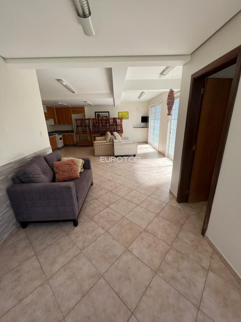 Casa à venda com 3 quartos, 230m² - Foto 18