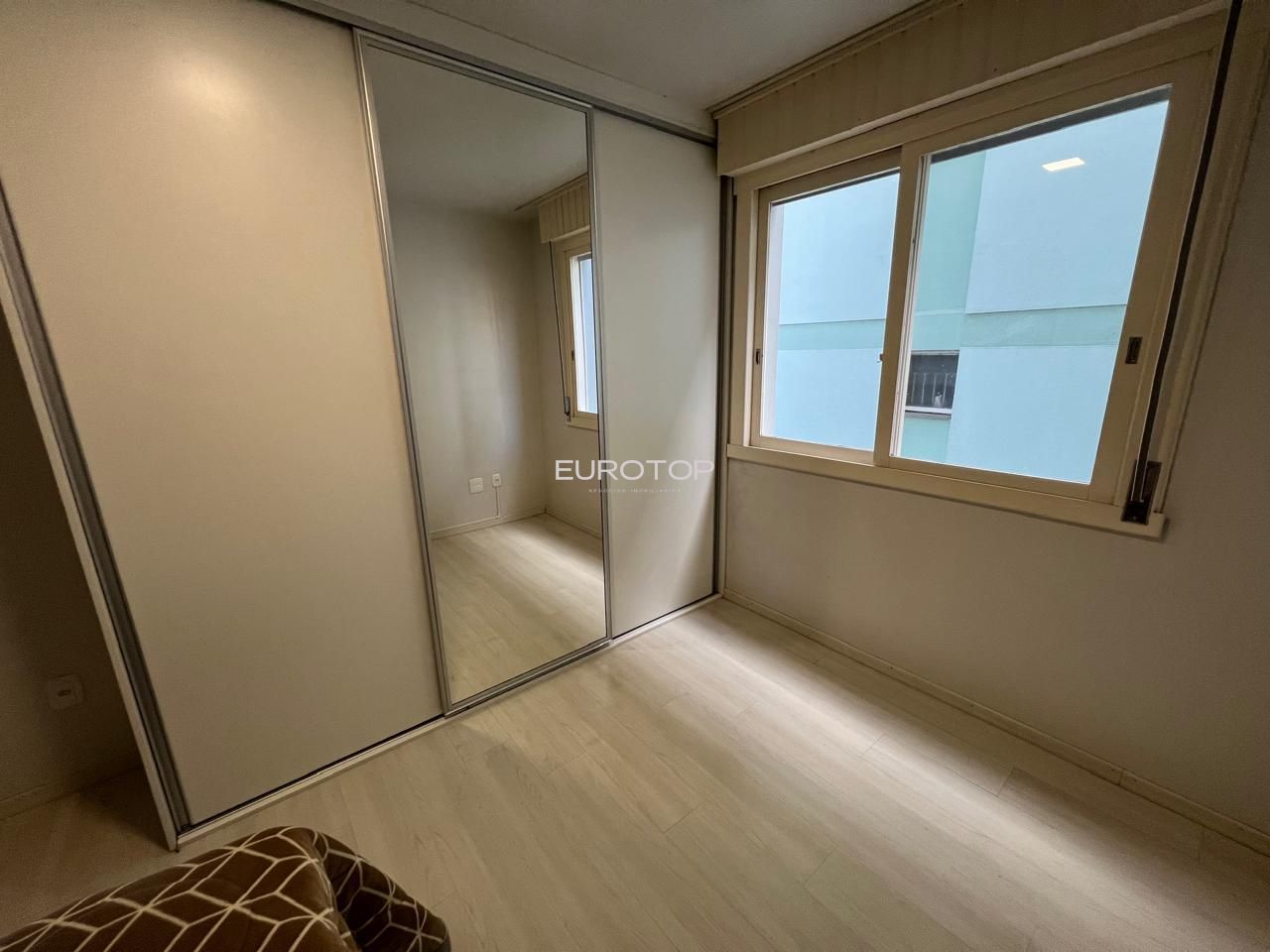 Apartamento à venda com 2 quartos, 86m² - Foto 23
