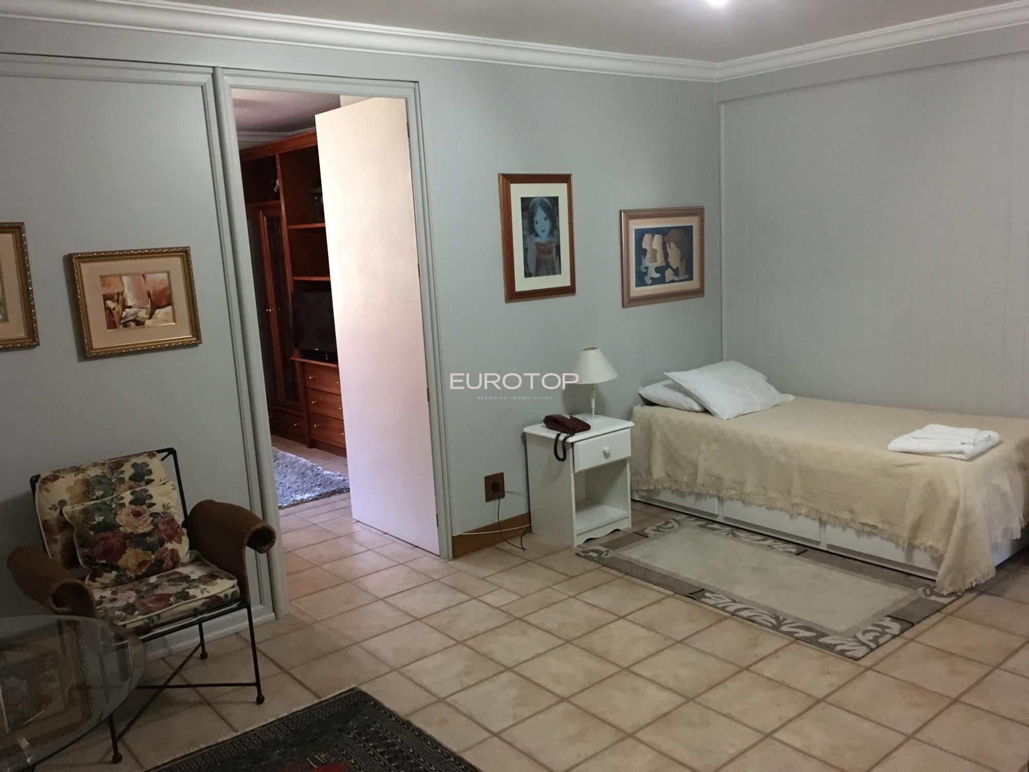 Casa à venda com 4 quartos, 700m² - Foto 27
