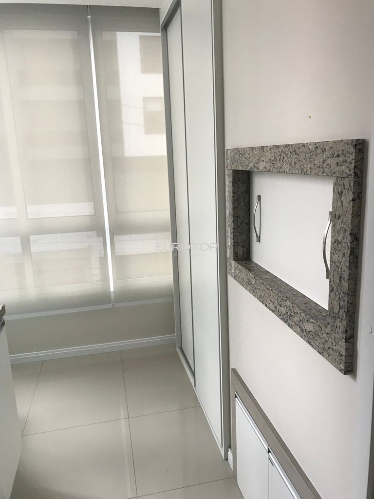 Apartamento à venda com 2 quartos, 80m² - Foto 14