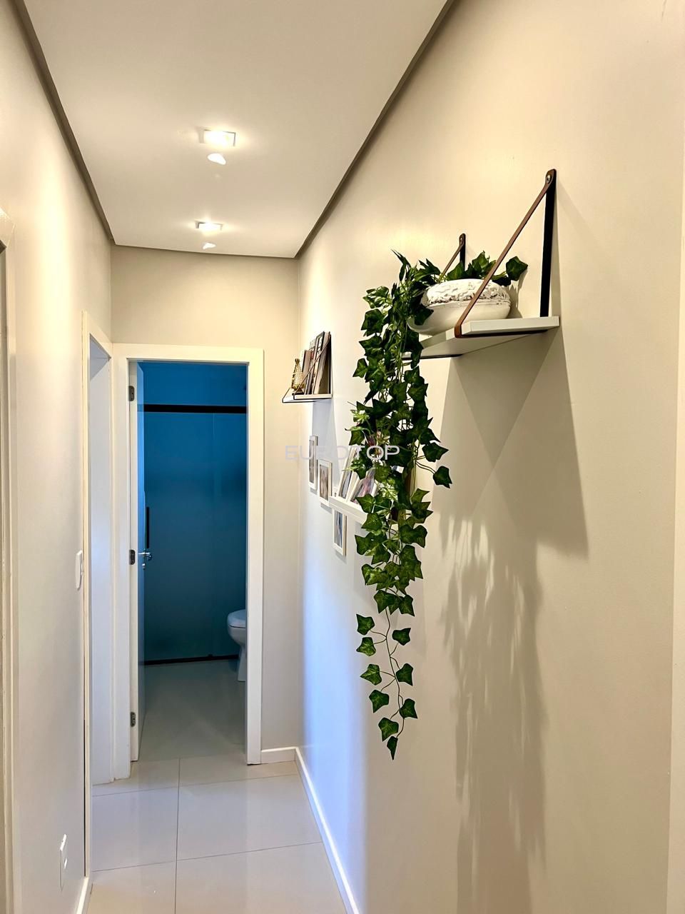 Apartamento à venda com 2 quartos, 63m² - Foto 13
