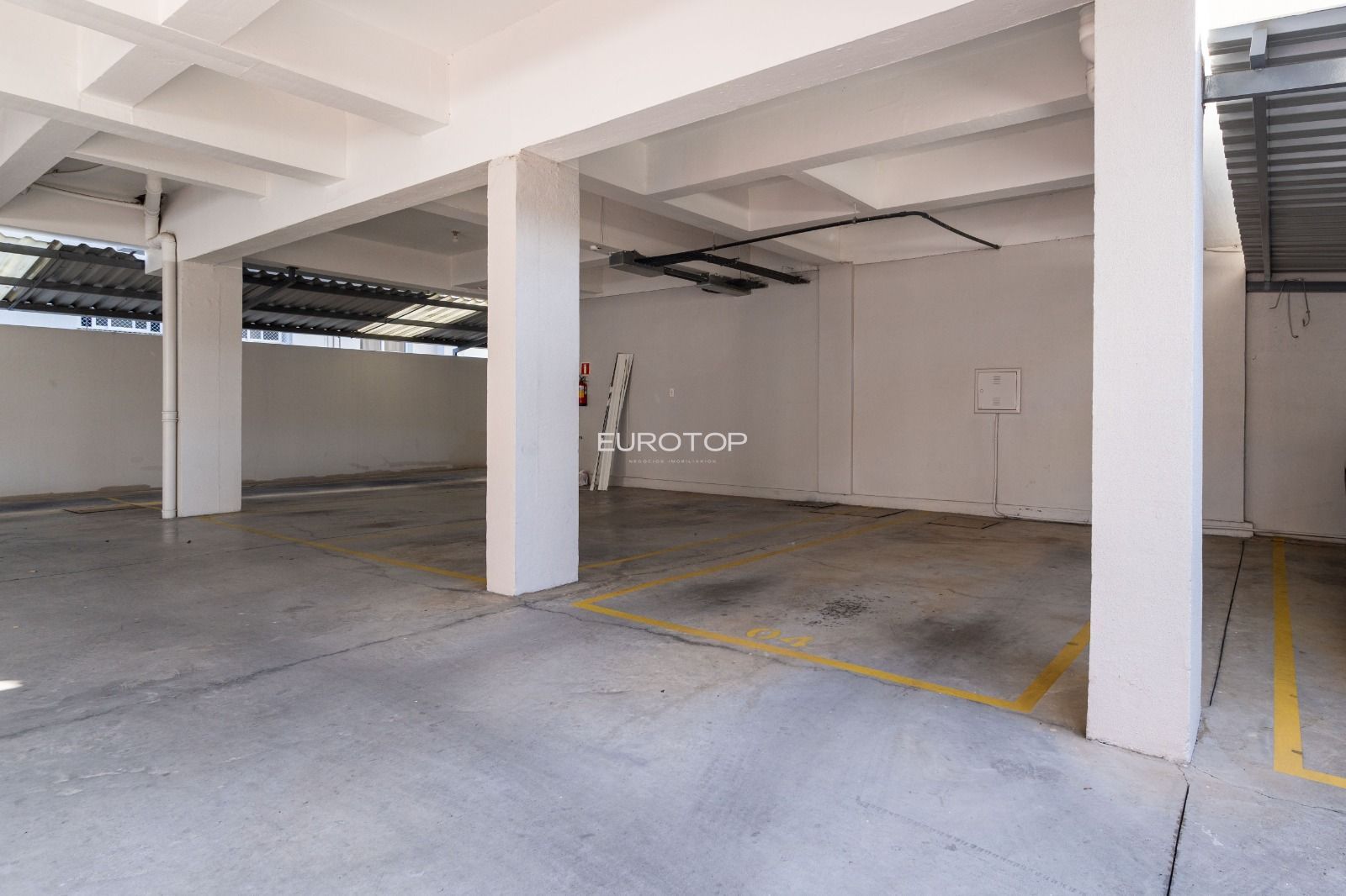 Apartamento à venda com 2 quartos, 79m² - Foto 18