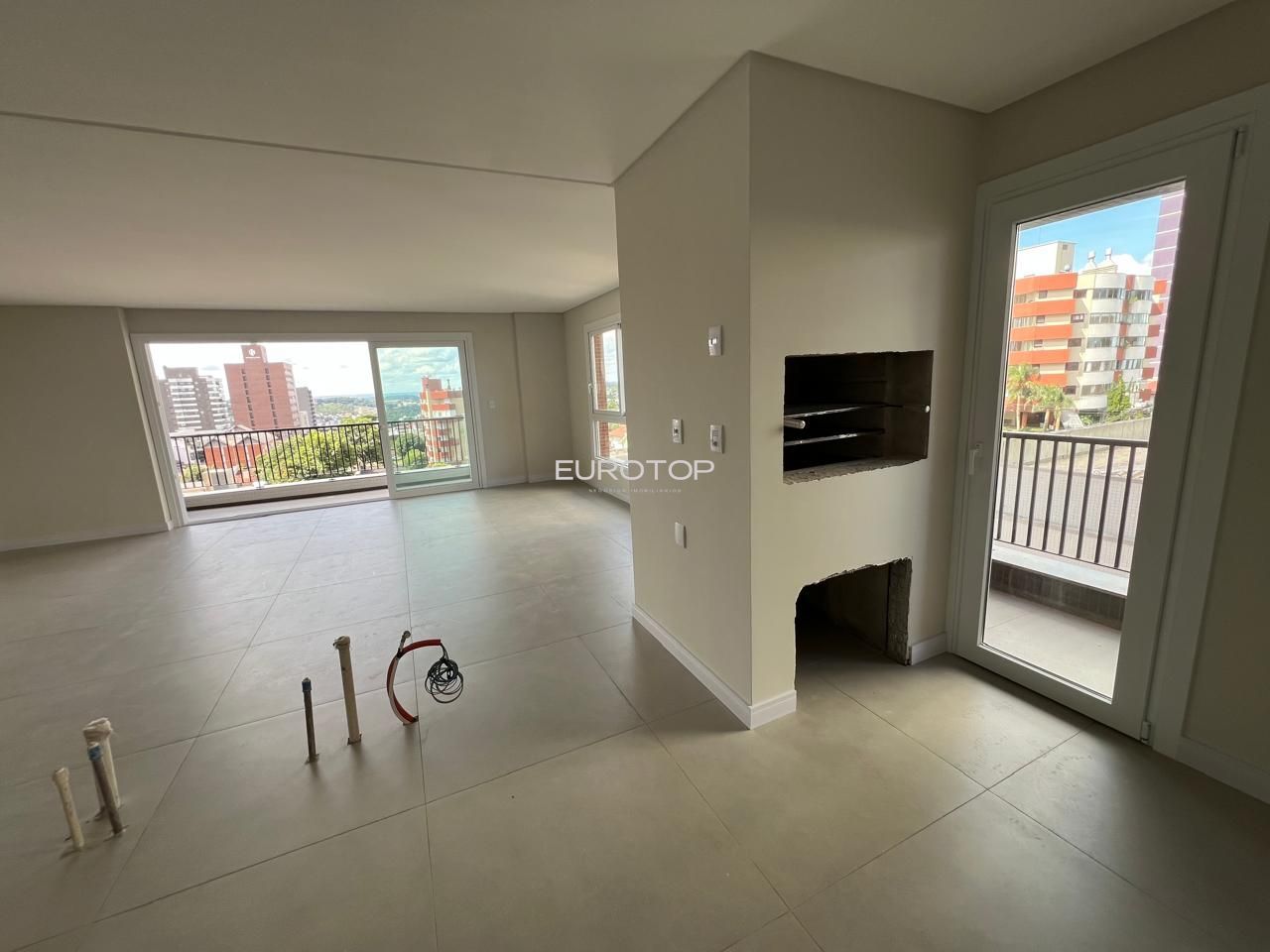 Apartamento à venda com 3 quartos, 166m² - Foto 6