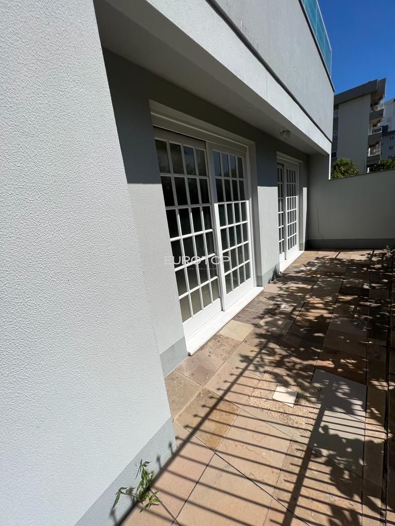 Casa à venda com 3 quartos, 230m² - Foto 15