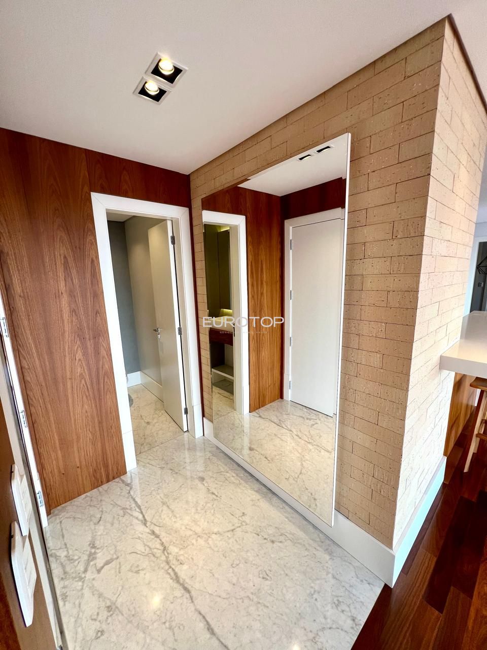 Apartamento à venda com 3 quartos, 169m² - Foto 24