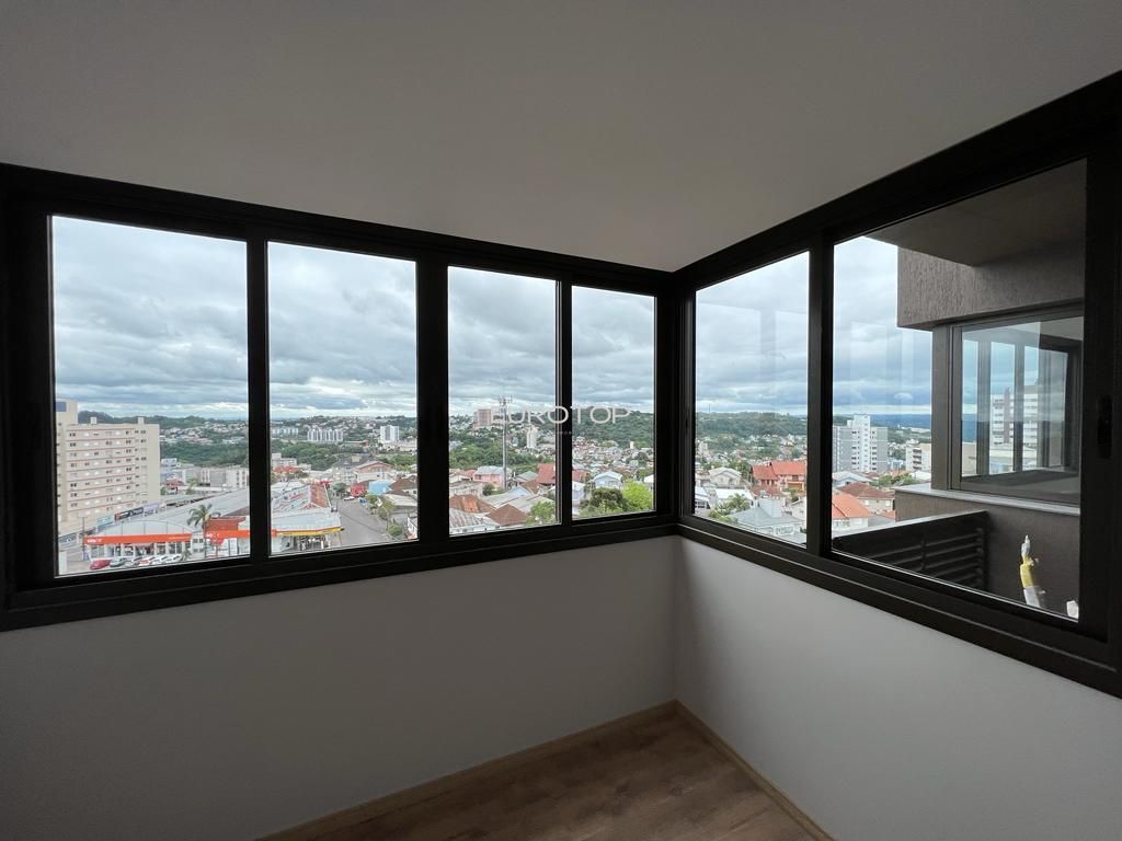 Apartamento à venda com 3 quartos, 93m² - Foto 11