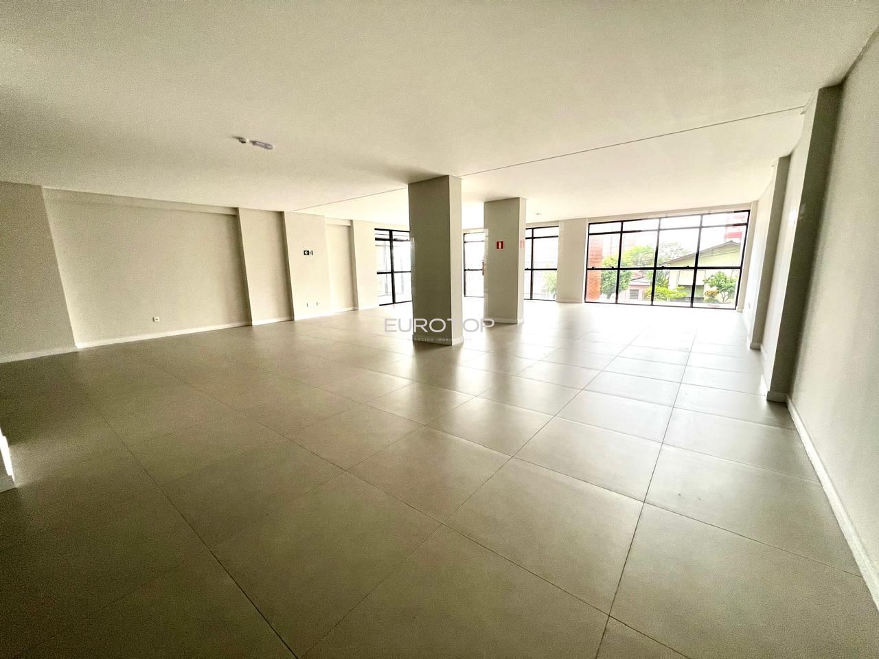 Sala-Conjunto, 220 m² - Foto 2