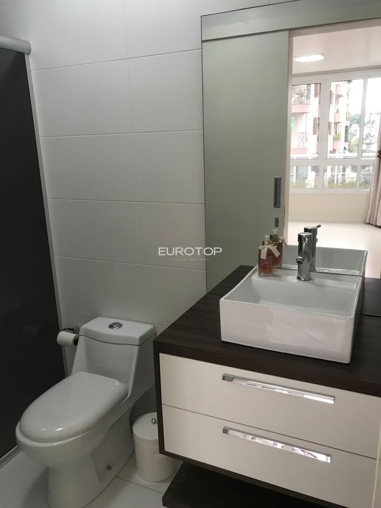 Apartamento à venda com 2 quartos, 80m² - Foto 20