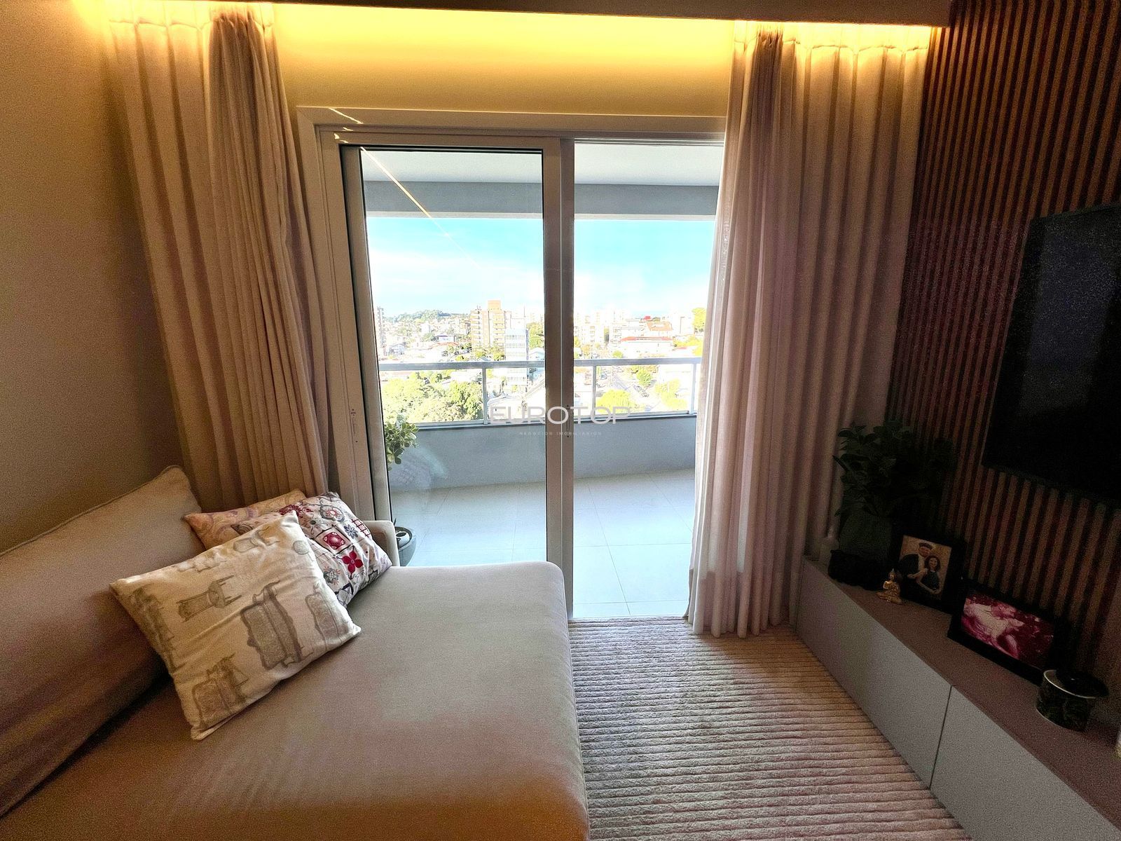 Apartamento à venda com 3 quartos, 109m² - Foto 4