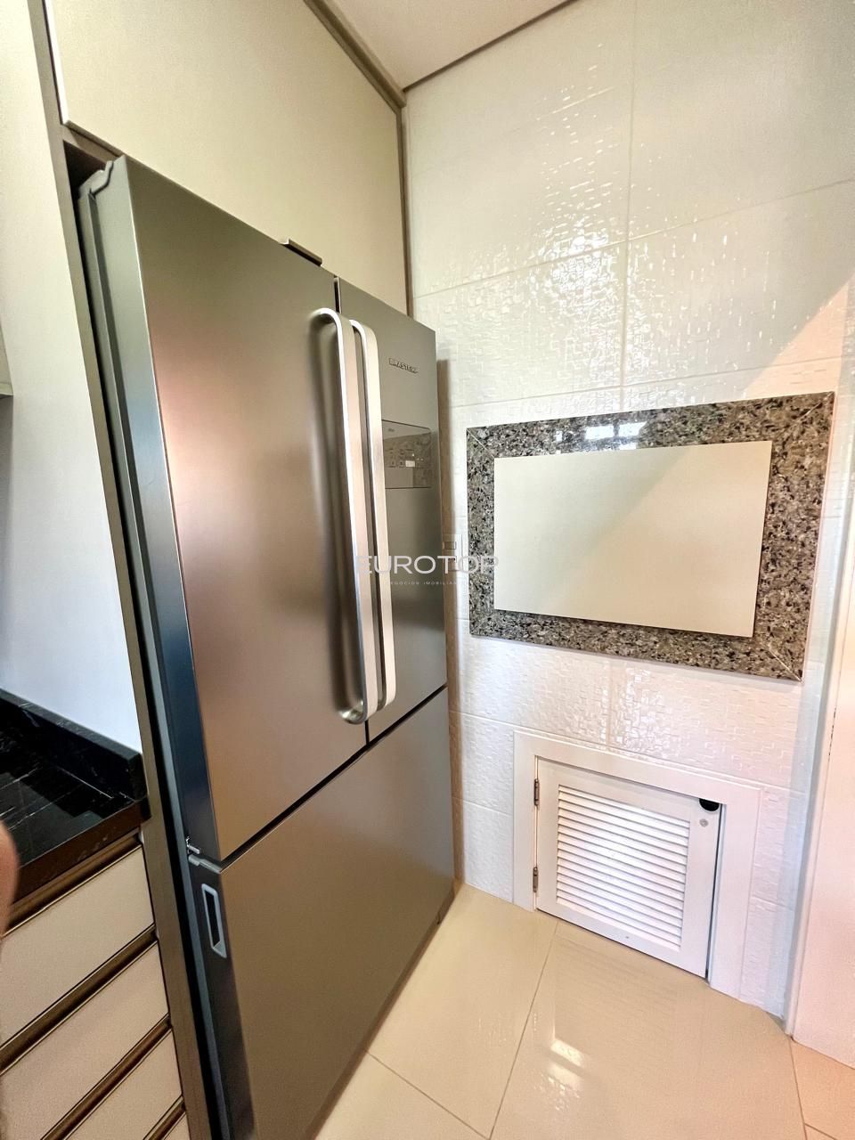 Apartamento à venda com 2 quartos, 63m² - Foto 12