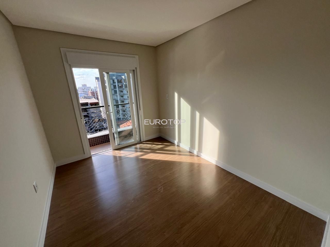 Apartamento à venda com 3 quartos, 128m² - Foto 16