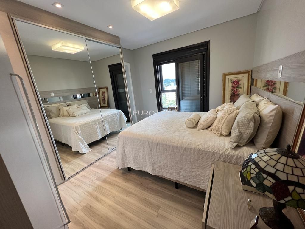 Apartamento à venda com 3 quartos, 137m² - Foto 21