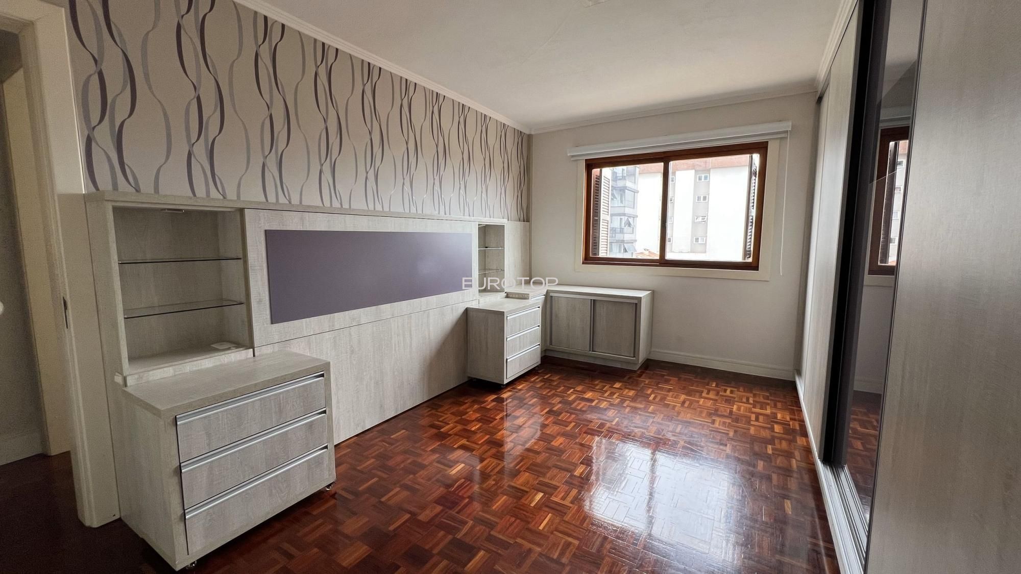 Apartamento à venda com 3 quartos, 122m² - Foto 12