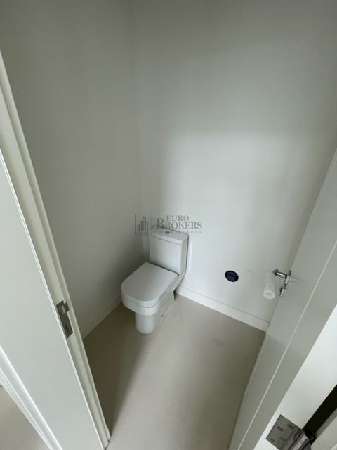 Cobertura à venda com 3 quartos, 240m² - Foto 12