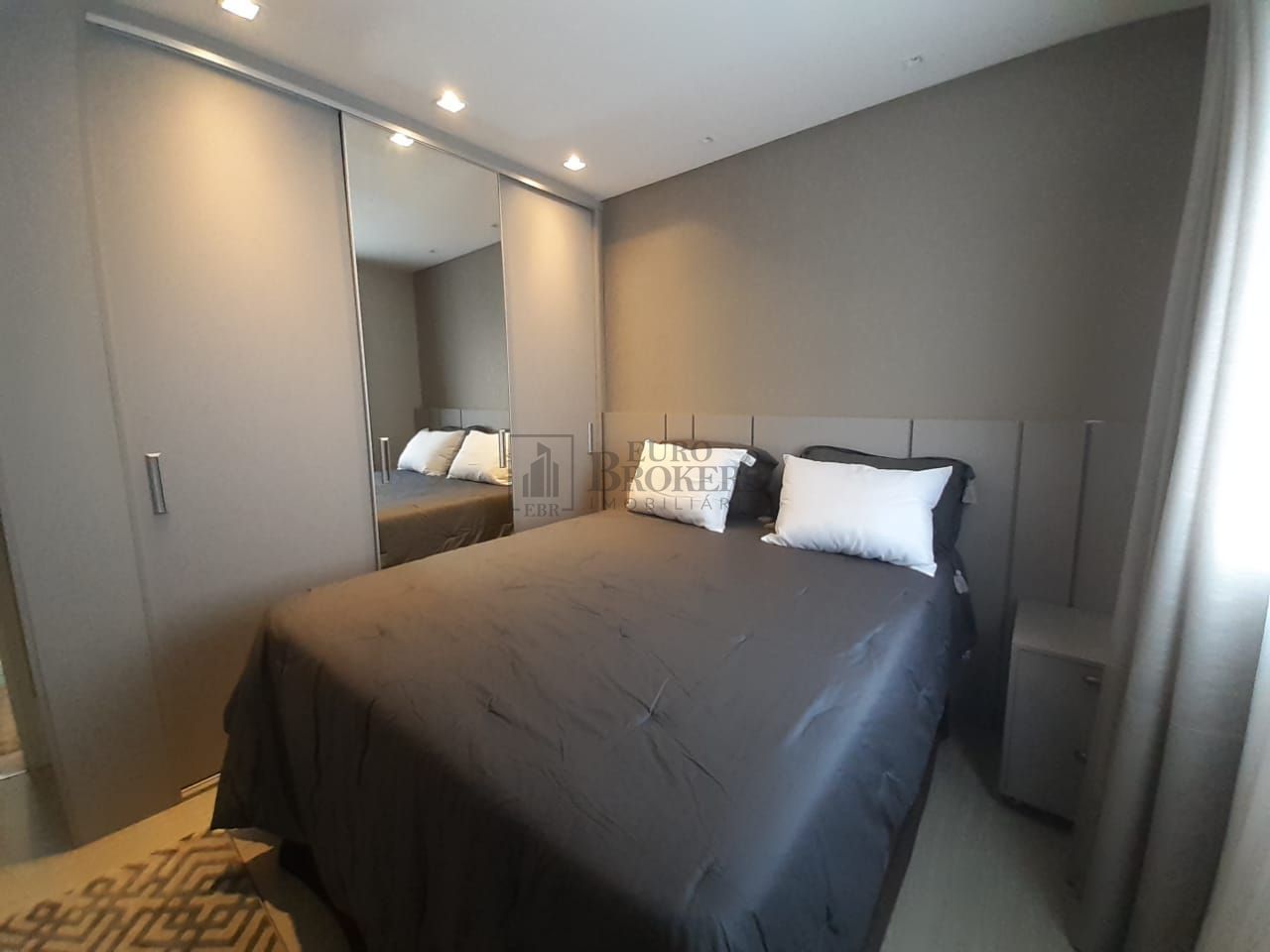 Apartamento para alugar com 5 quartos, 237m² - Foto 24