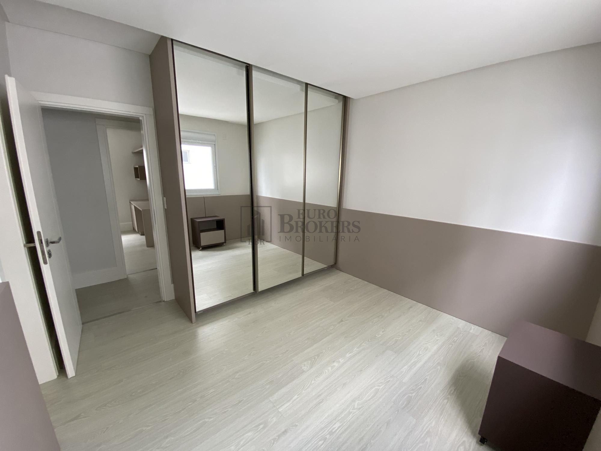 Apartamento à venda com 5 quartos, 237m² - Foto 18