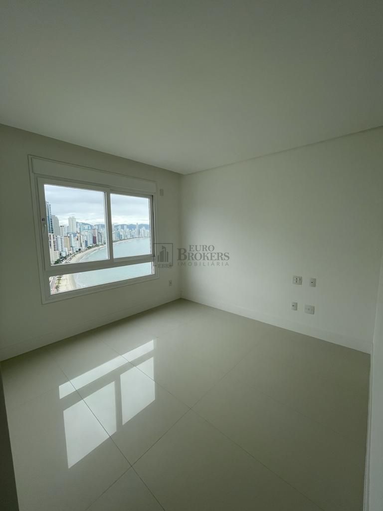 Apartamento à venda com 7 quartos, 410m² - Foto 28