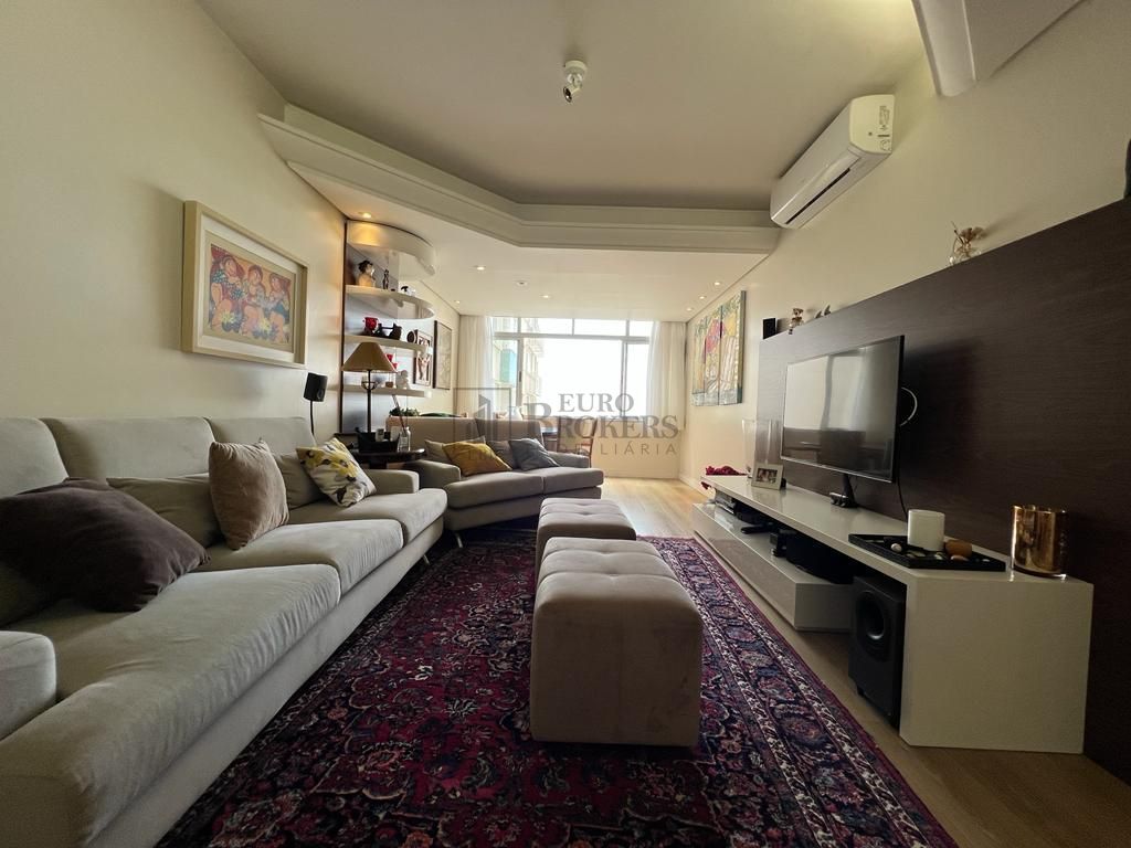 Apartamento  venda  no Centro - Balnerio Cambori, SC. Imveis