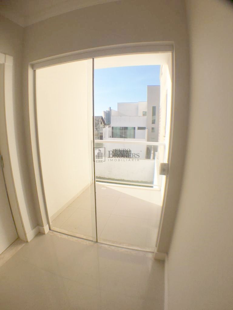 Sobrado à venda com 3 quartos, 190m² - Foto 18