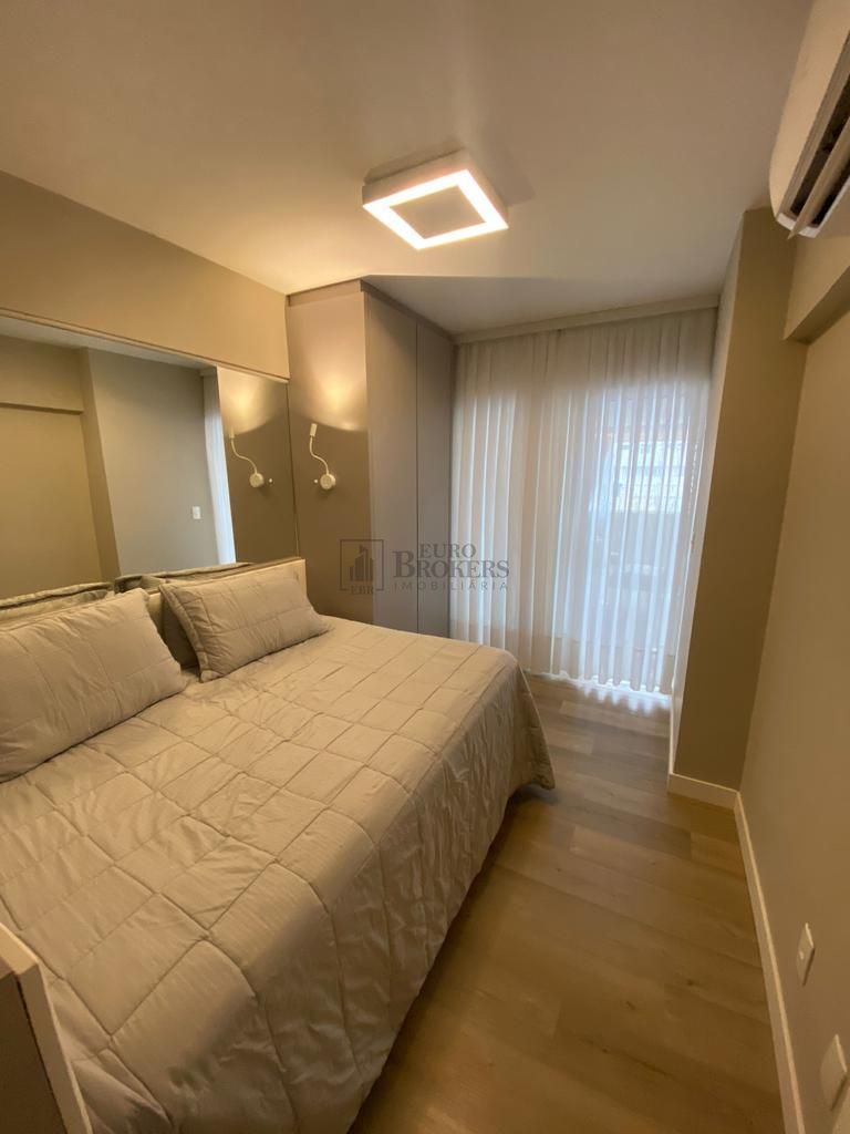 Apartamento à venda com 4 quartos, 175m² - Foto 16