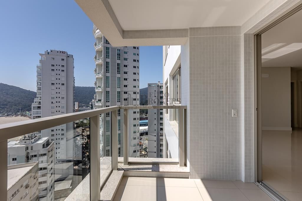 Apartamento  venda  no Barra Sul - Balnerio Cambori, SC. Imveis