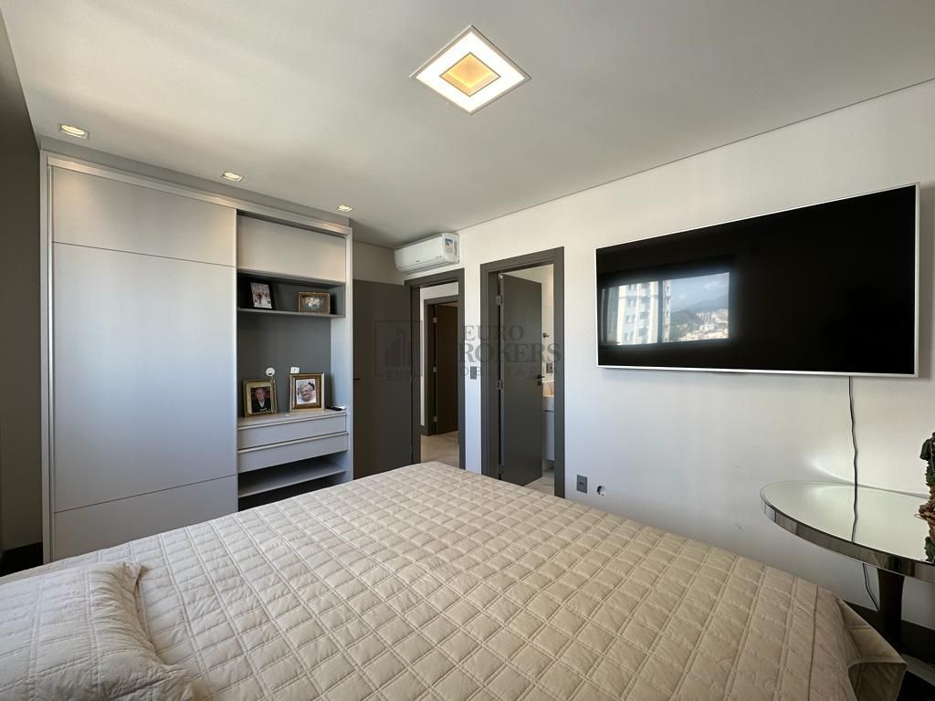 Apartamento à venda com 3 quartos, 130m² - Foto 16