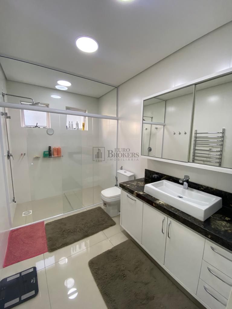 Apartamento à venda com 3 quartos, 131m² - Foto 17