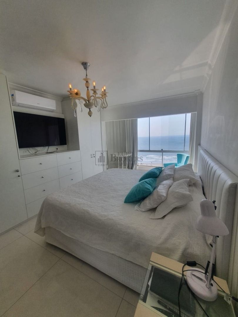 Apartamento à venda com 4 quartos, 206m² - Foto 14