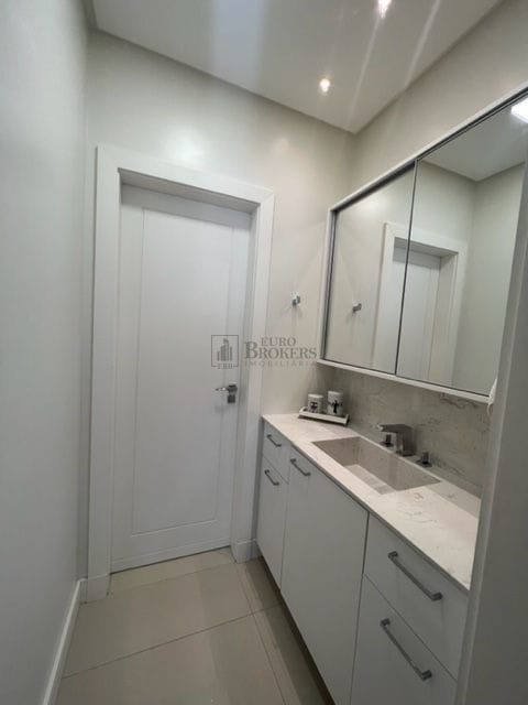 Apartamento à venda com 4 quartos, 161m² - Foto 23