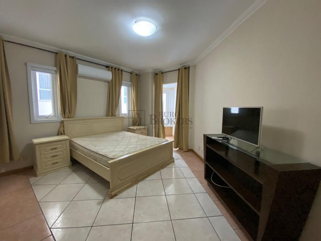 Apartamento à venda com 4 quartos, 237m² - Foto 12