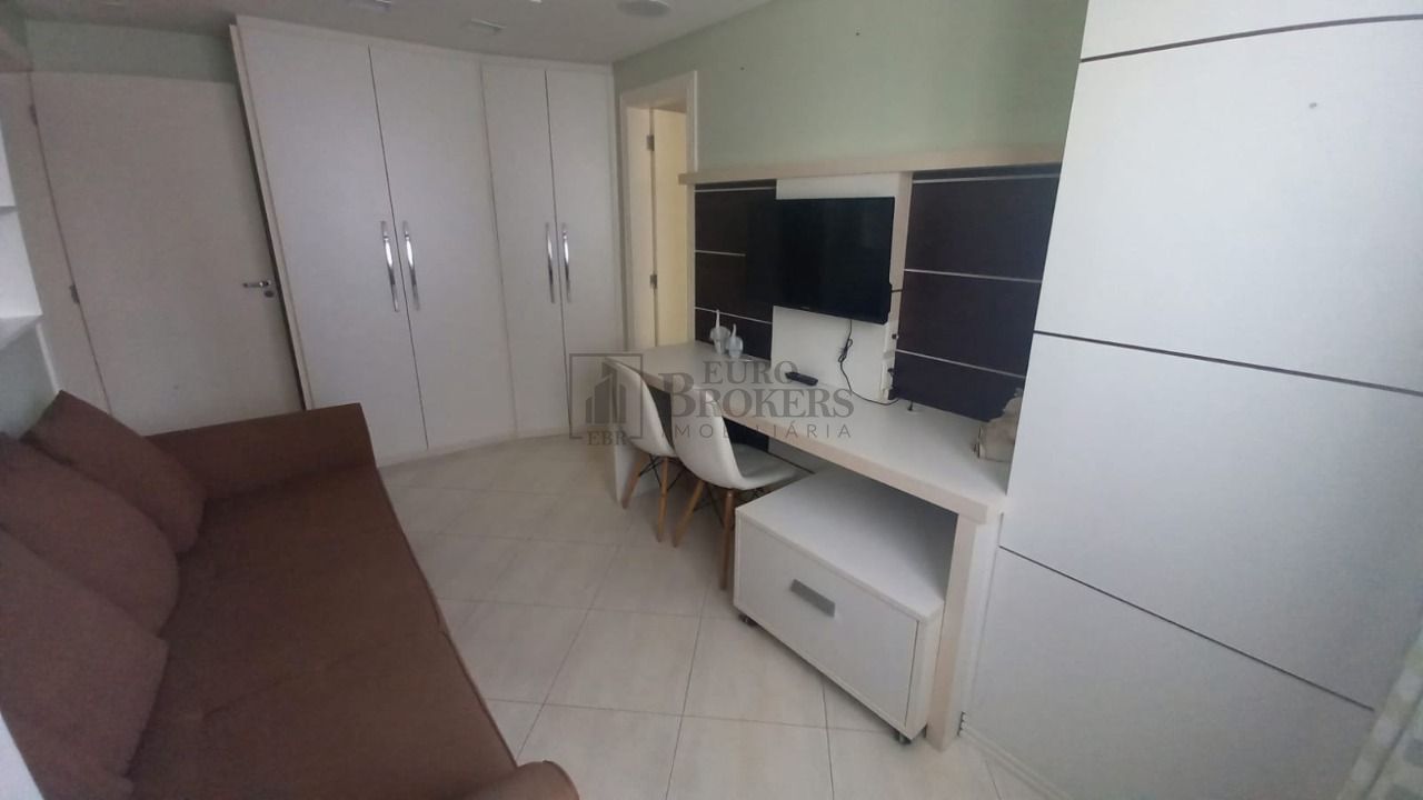 Apartamento à venda com 3 quartos, 194m² - Foto 27