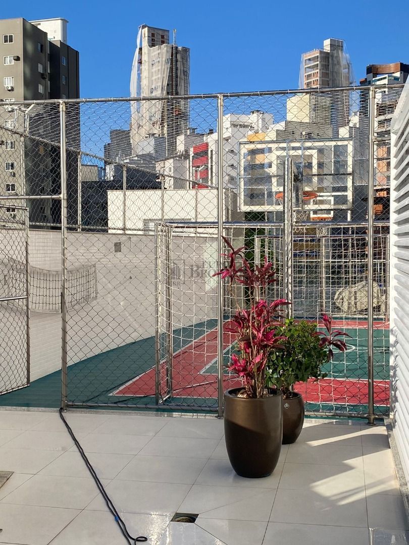 Apartamento à venda com 3 quartos, 139m² - Foto 20