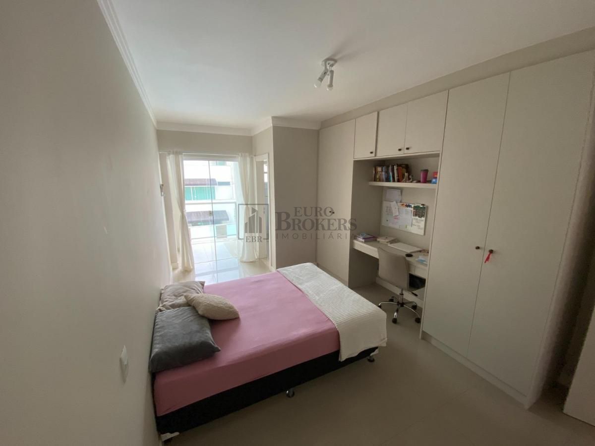 Casa à venda com 3 quartos, 190m² - Foto 13