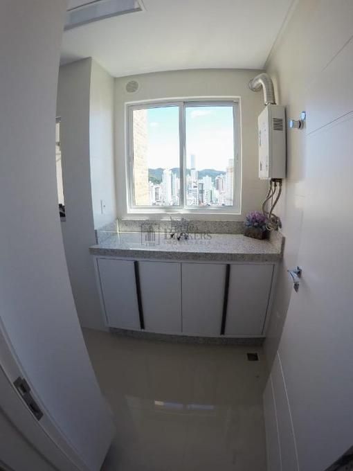 Apartamento à venda com 3 quartos, 136m² - Foto 24