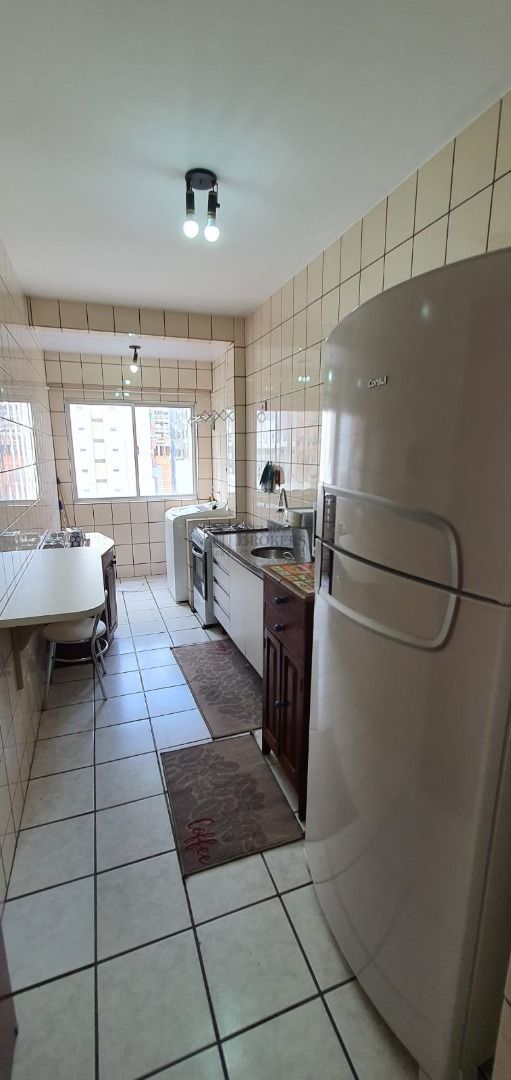 Apartamento à venda com 2 quartos, 70m² - Foto 13