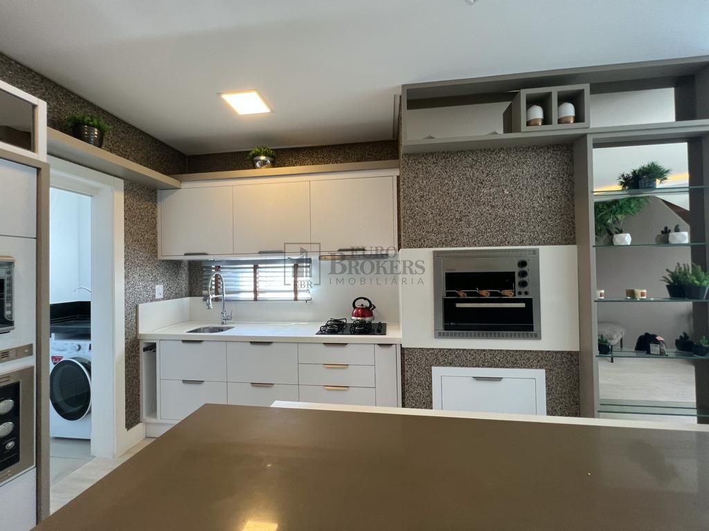 Apartamento à venda com 3 quartos, 130m² - Foto 11