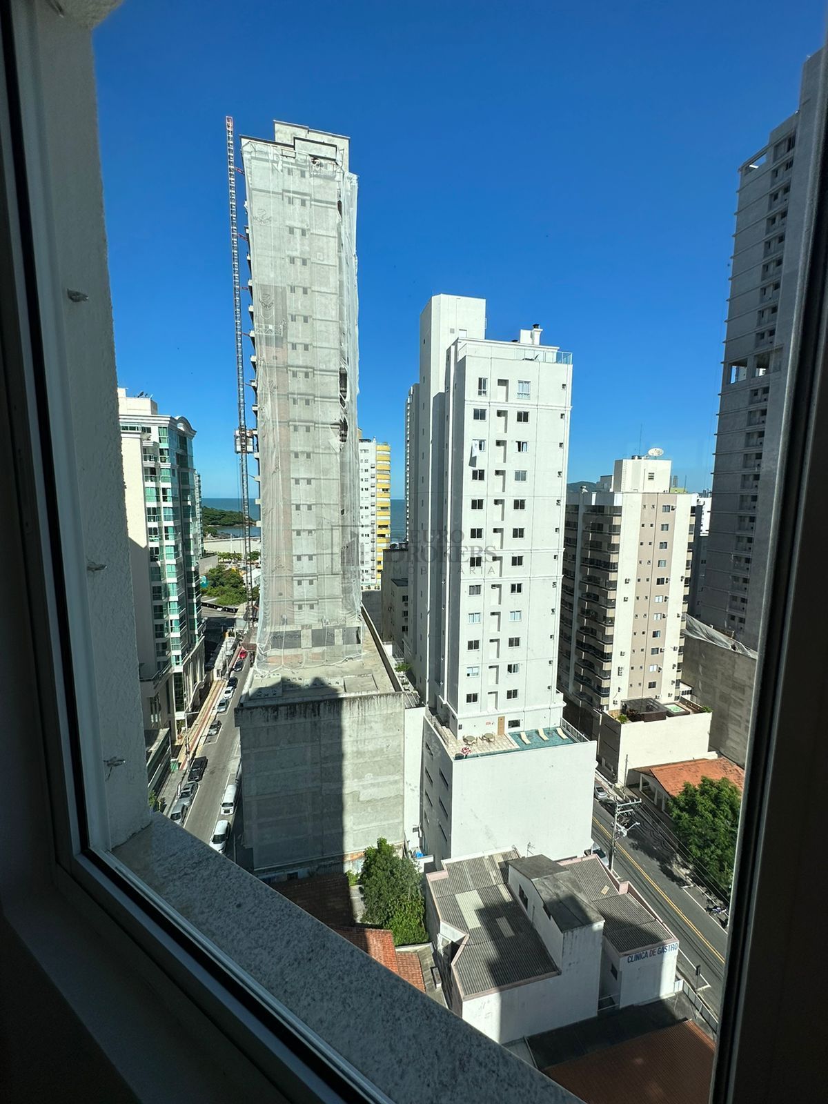 Apartamento para alugar com 3 quartos, 150m² - Foto 18