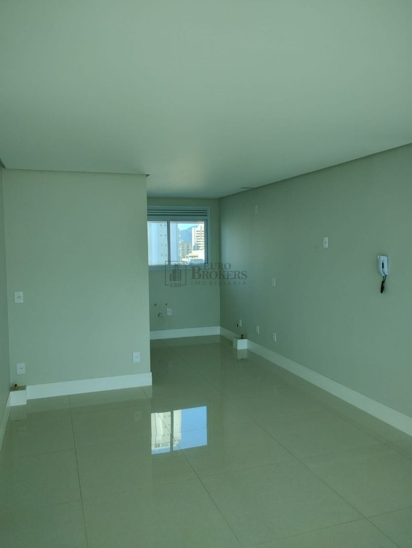 Apartamento à venda com 4 quartos, 129m² - Foto 5