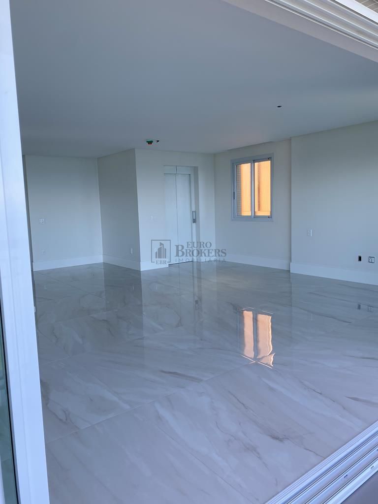 Apartamento à venda com 5 quartos, 230m² - Foto 12