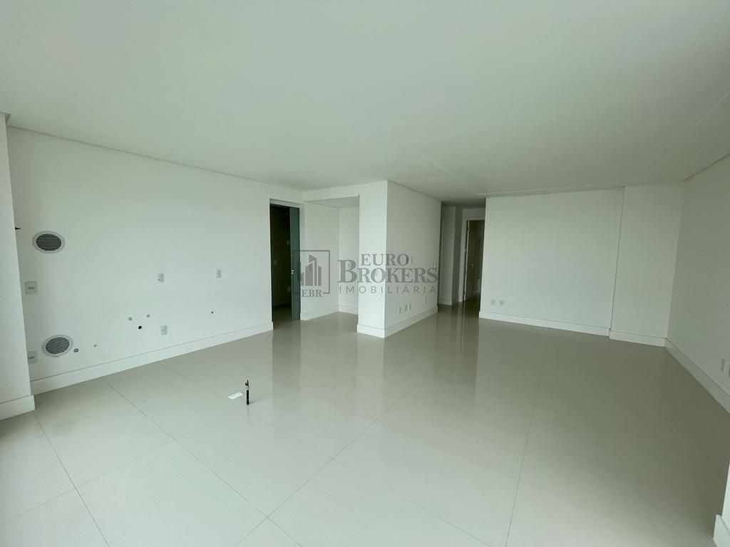 Apartamento à venda com 7 quartos, 410m² - Foto 25