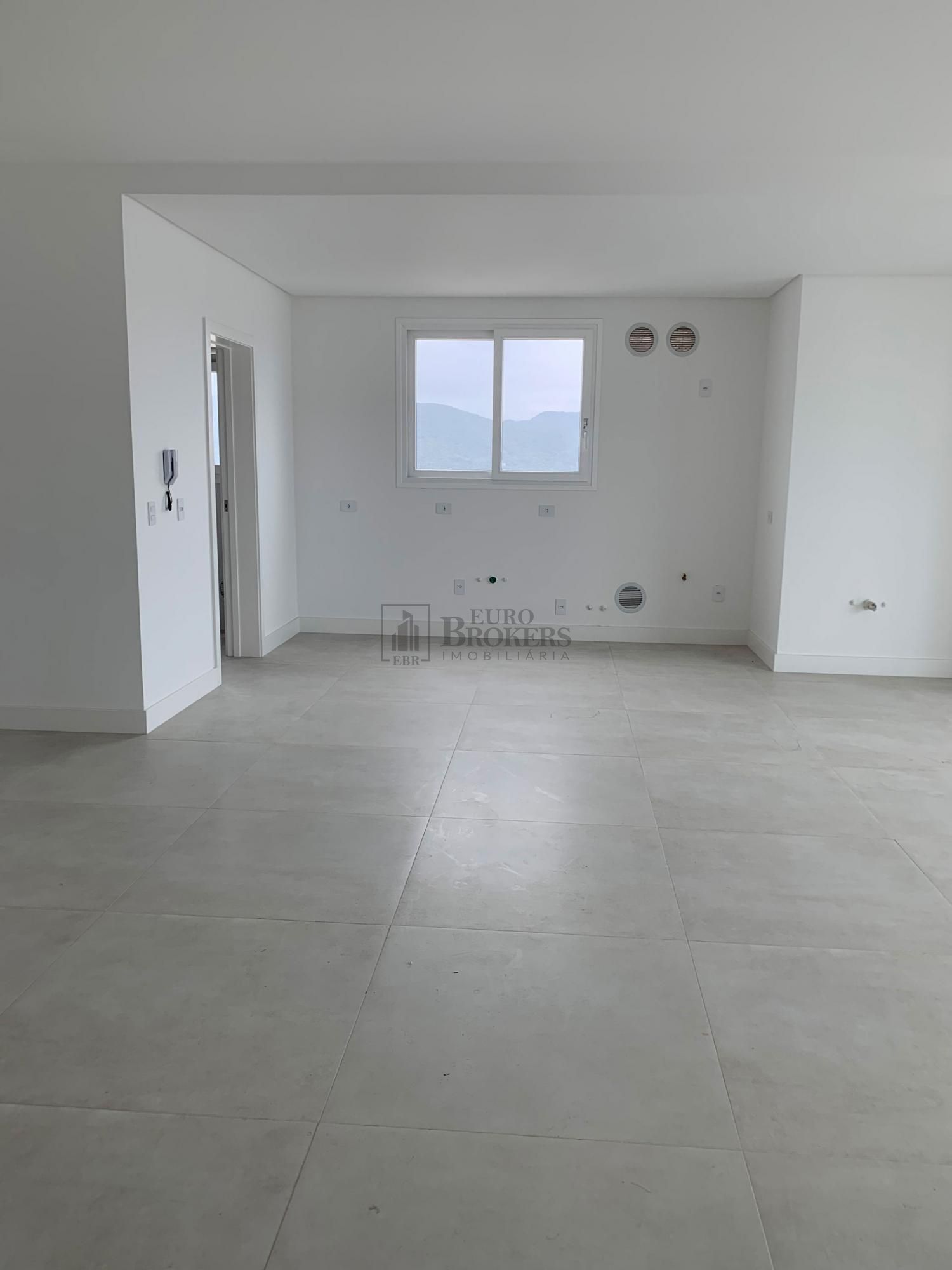 Apartamento  venda  no Centro - Balnerio Cambori, SC. Imveis