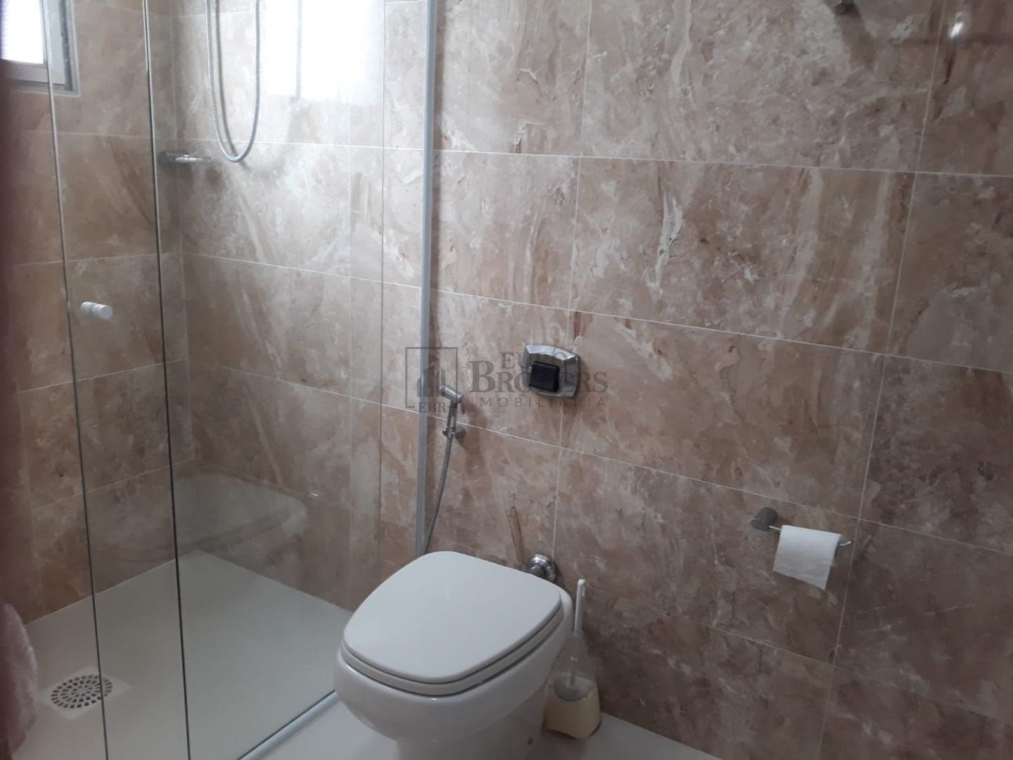 Apartamento à venda com 3 quartos, 177m² - Foto 9