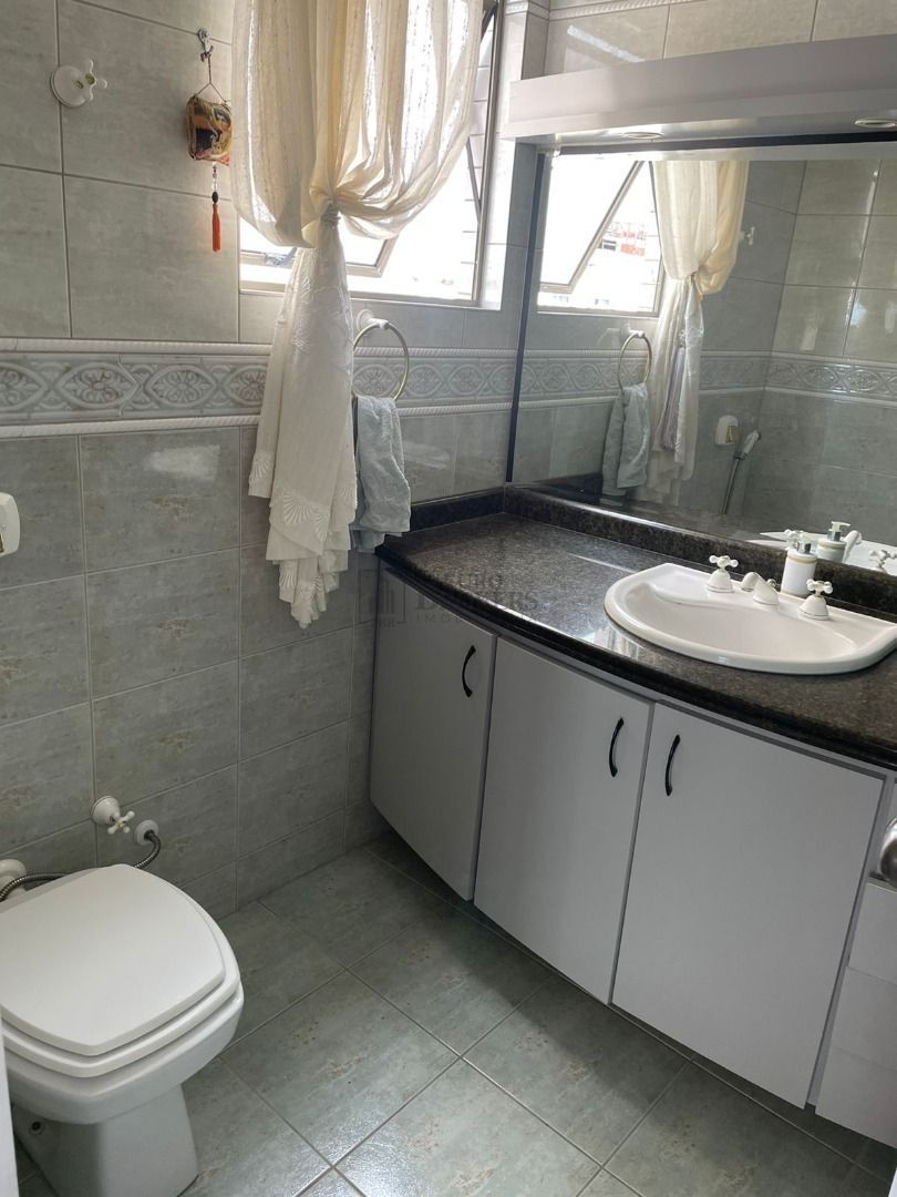 Apartamento à venda com 3 quartos, 130m² - Foto 28