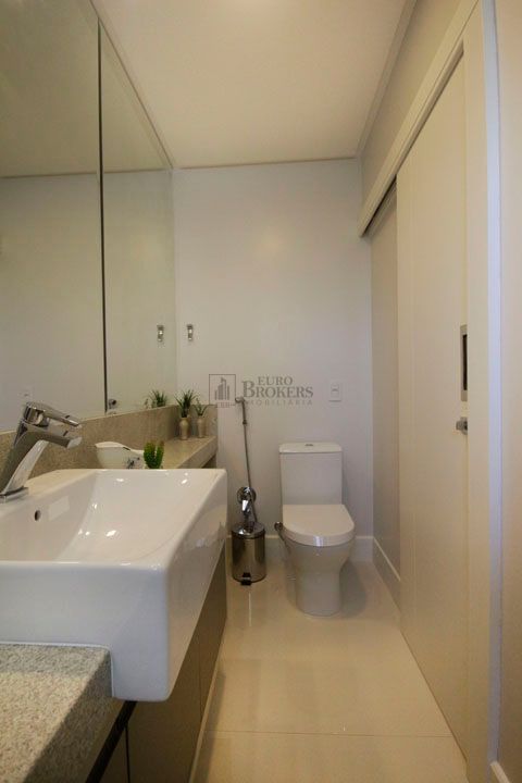 Apartamento para alugar com 5 quartos, 237m² - Foto 45