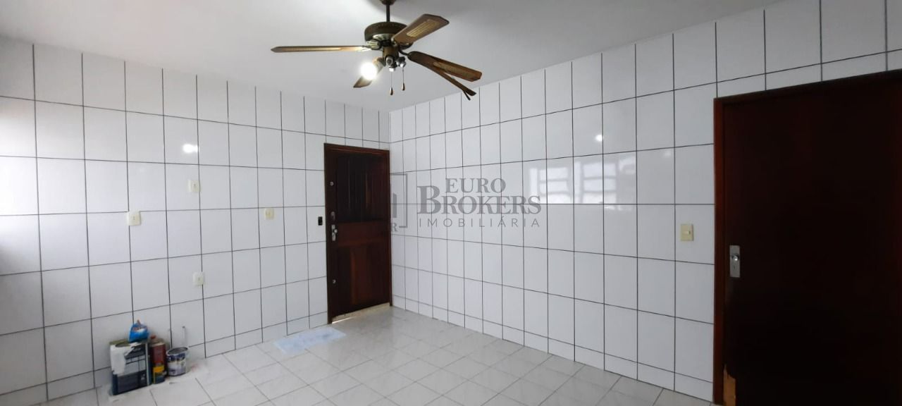 Casa à venda com 4 quartos, 260m² - Foto 31