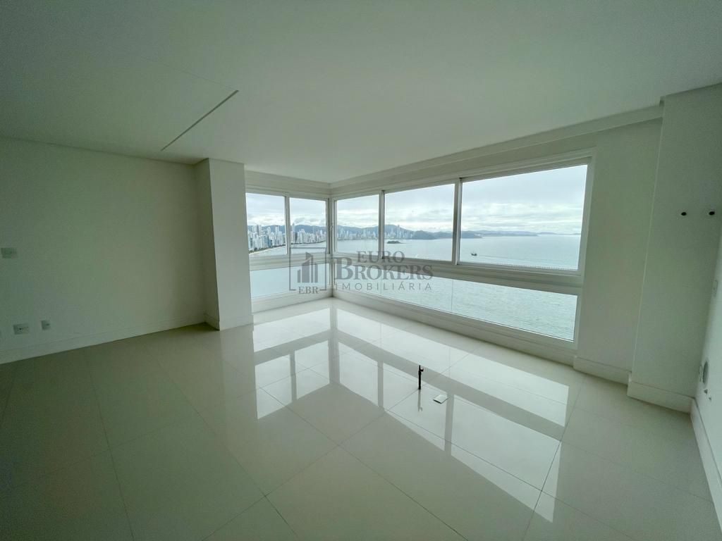 Apartamento à venda com 7 quartos, 410m² - Foto 23