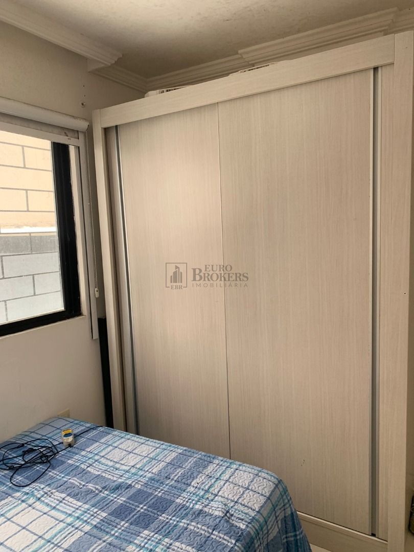 Apartamento à venda com 3 quartos, 200m² - Foto 11