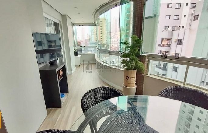 Apartamento à venda com 3 quartos, 120m² - Foto 6