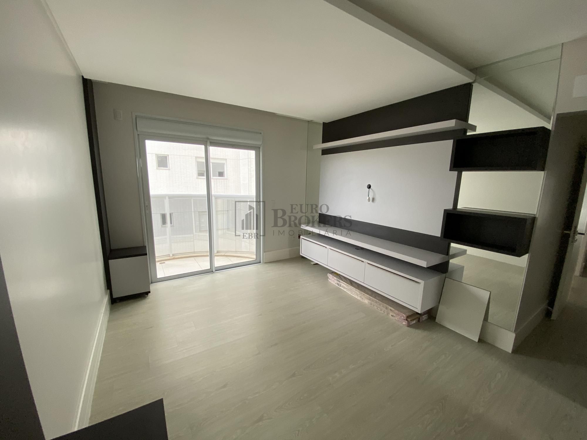 Apartamento à venda com 5 quartos, 237m² - Foto 23